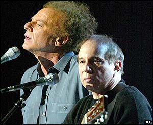 Art Garfunkel with Paul Simon - no way Garfunkel is singing a friggin word